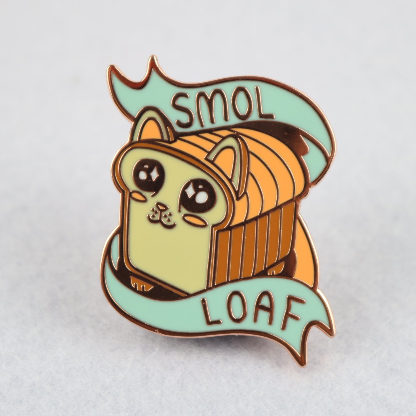 Smol Loaf Pin